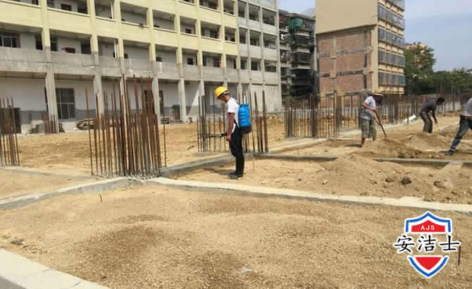 宁海学校机关防治白蚁